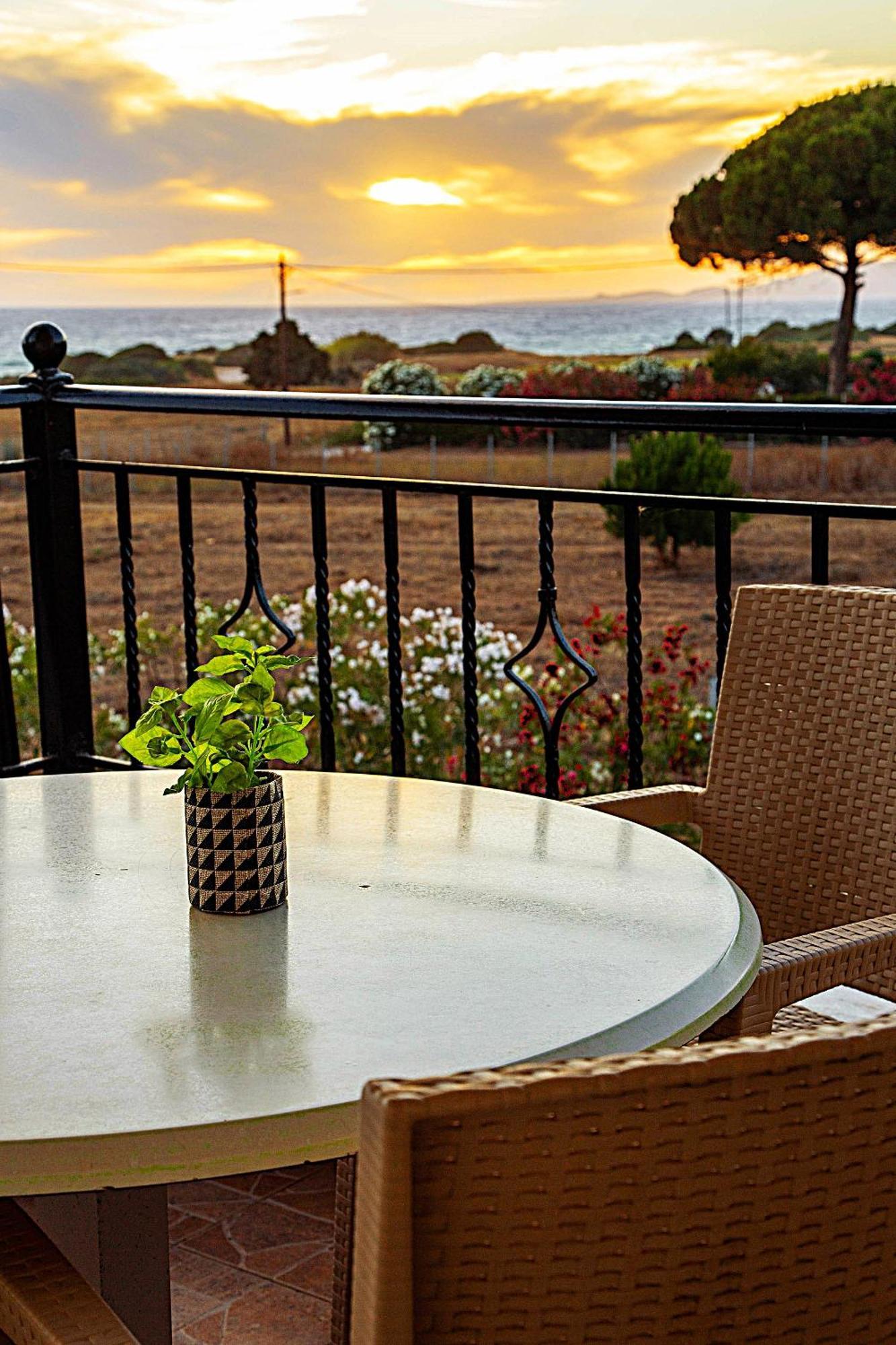 Romanos Beach Villas Exteriér fotografie
